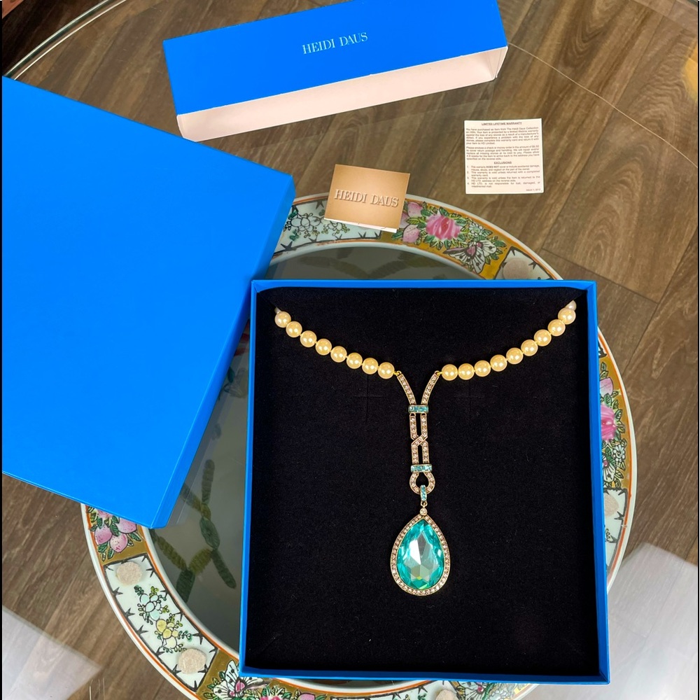 NWT/NIB Swarovski Crystal Pendant with Pearls Necklace Bridal Statement - Picture 2 of 10